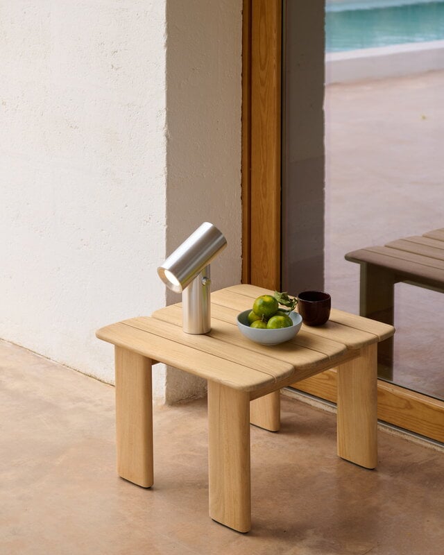 Muuto Assemble coffee table, 55 x 55 cm, teak, decoration image