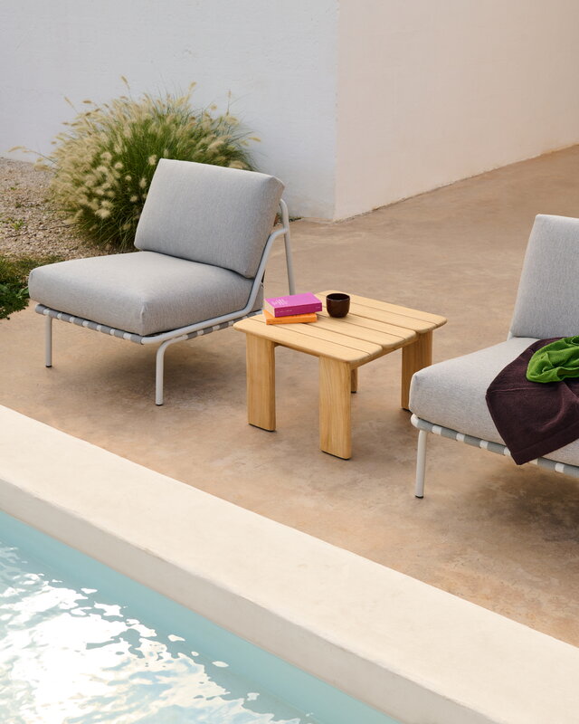 Muuto Assemble coffee table, 55 x 55 cm, teak, decoration image
