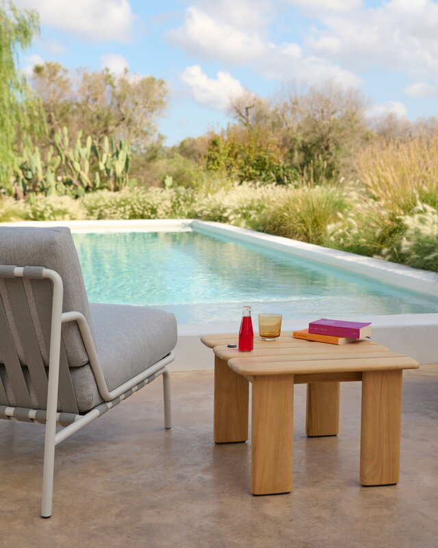 Muuto Assemble coffee table, 55 x 55 cm, teak, decoration image