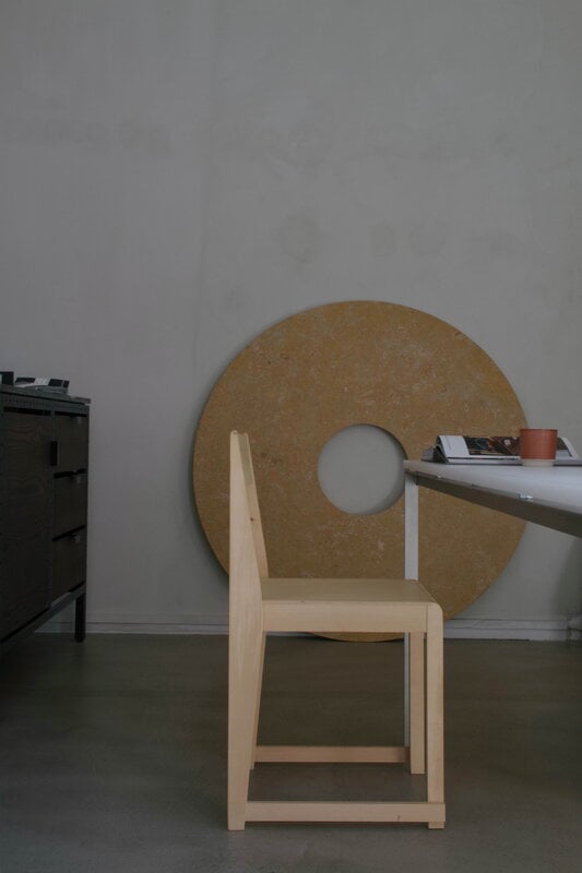 Frama Chair 01, natural birch, decoration image