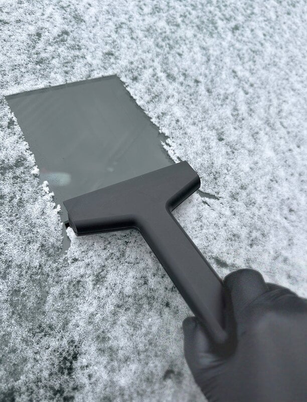 Stelton Journey ice scraper, black, view 2