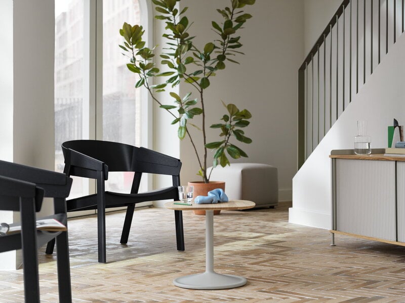 Muuto Cover lounge chair, black, decoration image
