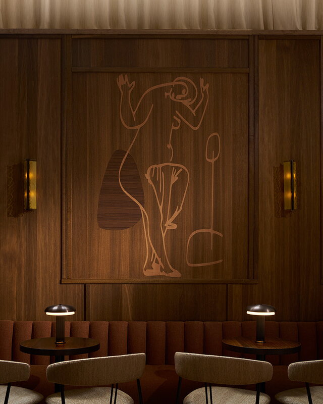 LYFA Noote portable lamp, bronze, decoration image