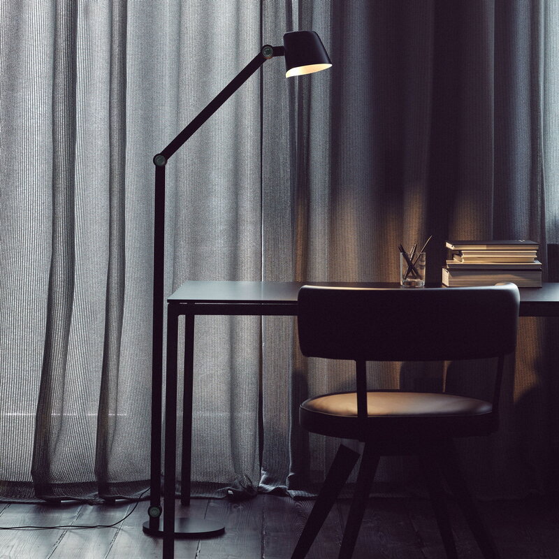 Midgard Modular Neo Oval floor lamp, black, decoration image