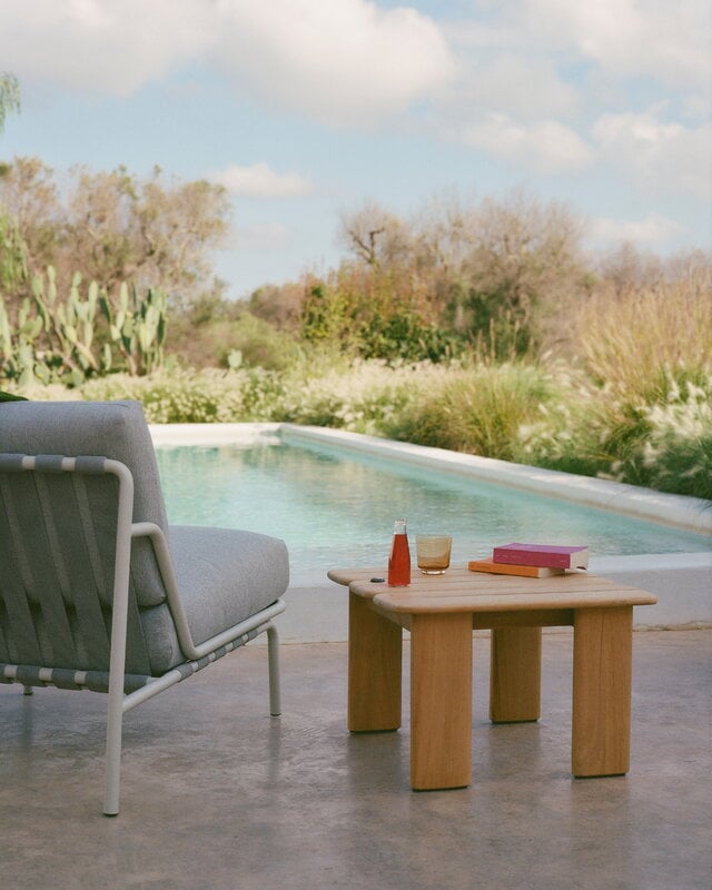 Muuto Assemble coffee table, 55 x 55 cm, teak, decoration image