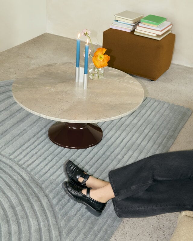 Muuto Midst coffee table, grey marble - dark red, decoration image