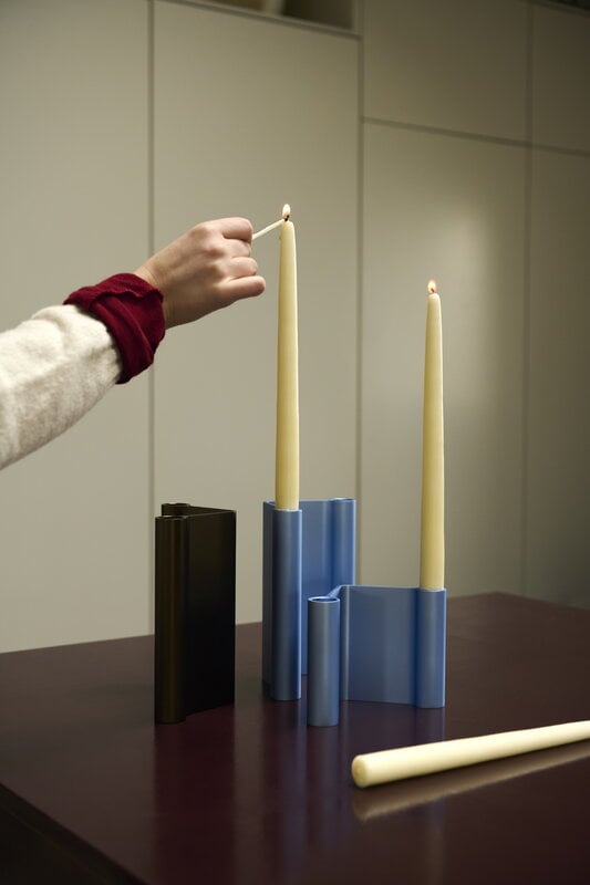 Muuto Pair, ljusstake, 18 cm, brun, dekorationsbild