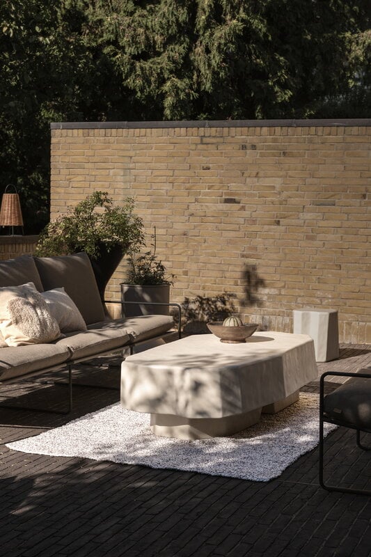 Ferm Living Desert 3-istuttava sohva, musta - tumma hiekka Dolce, näkymä 2