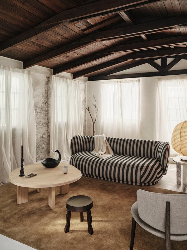 Ferm Living Rico 3-seater sofa, sand - black Louisiana, decoration image
