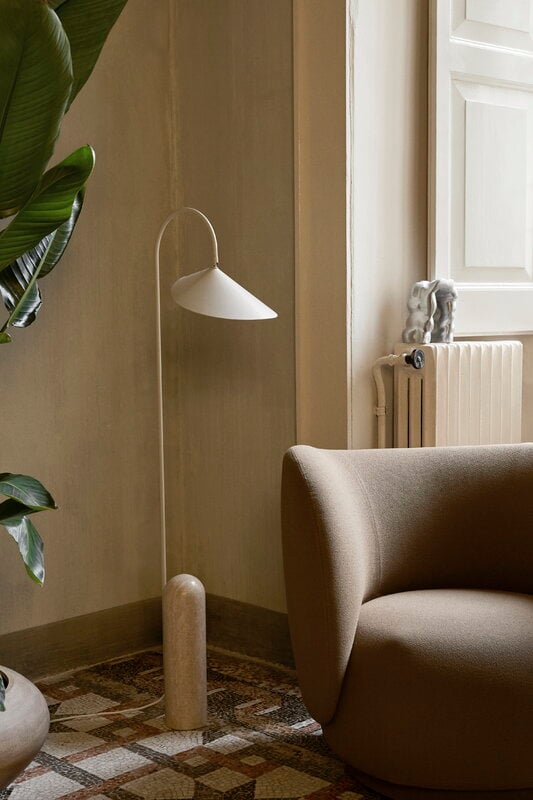 Ferm Living Arum lattiavalaisin, cashmere, näkymä 8