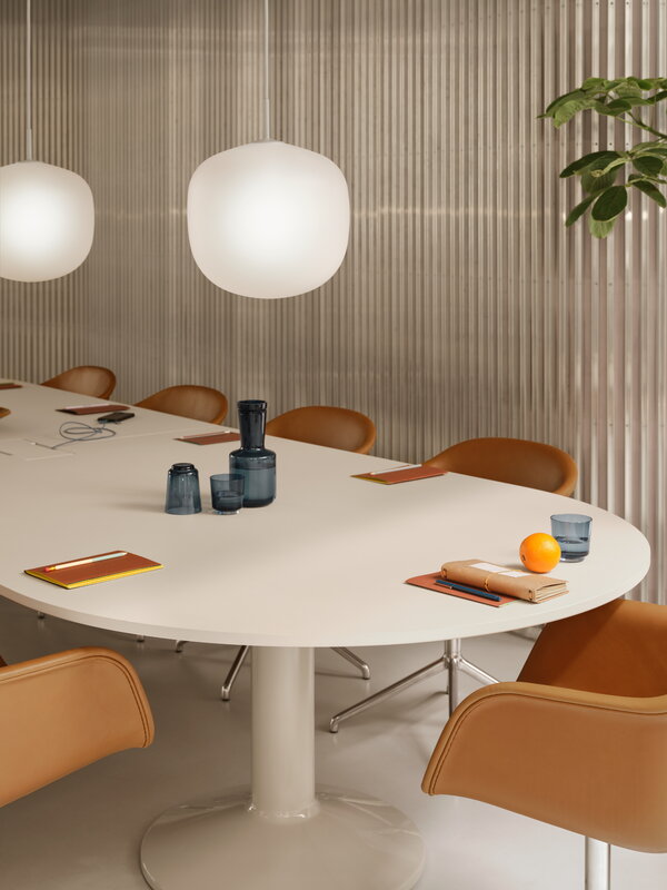 Muuto Pendelleuchte Rime 37 cm, Grau, dekorationsbild