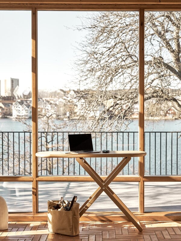 Design House Stockholm Cinderella pöytä, tammi, näkymä 5