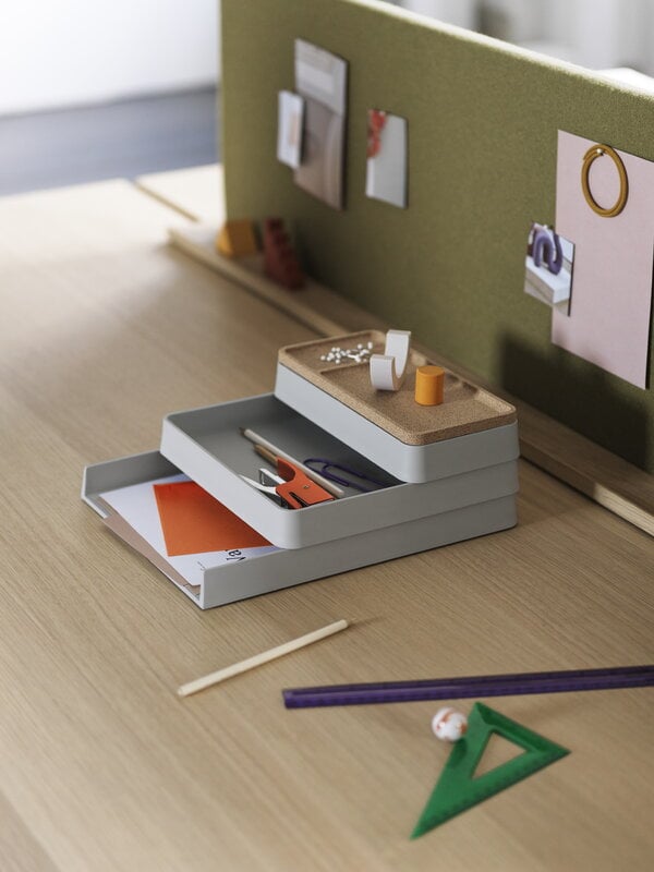 Muuto Arrange Desk Tray, 32 x 25 cm, grey, decoration image