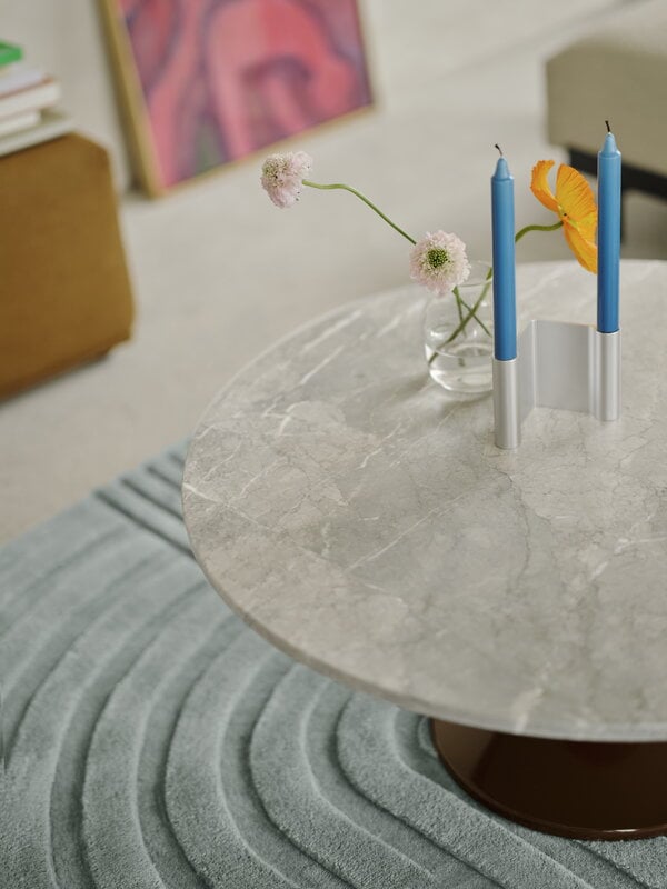 Muuto Midst coffee table, grey marble - dark red, decoration image