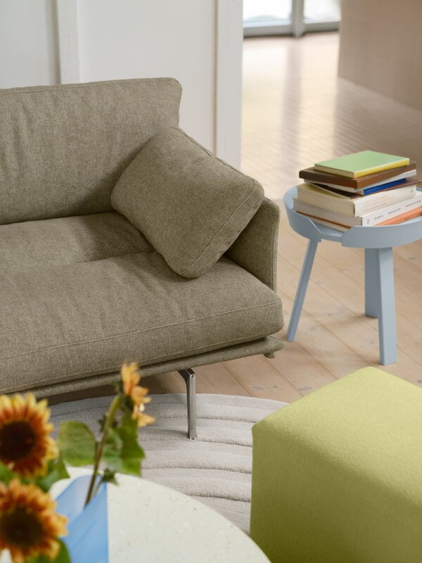 Muuto Outline Soft sofá, 3 plazas, aluminio pulido - Clay 15 marrón, imagen de decoración