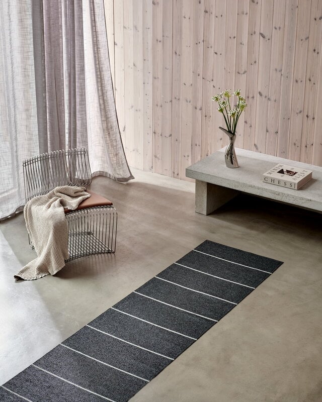 Pappelina Lea runner rug, black - misty mint - vanilla, decoration image