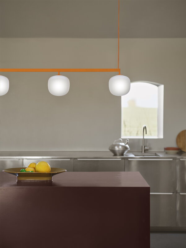 Muuto Rime rail lamp, orange, decoration image
