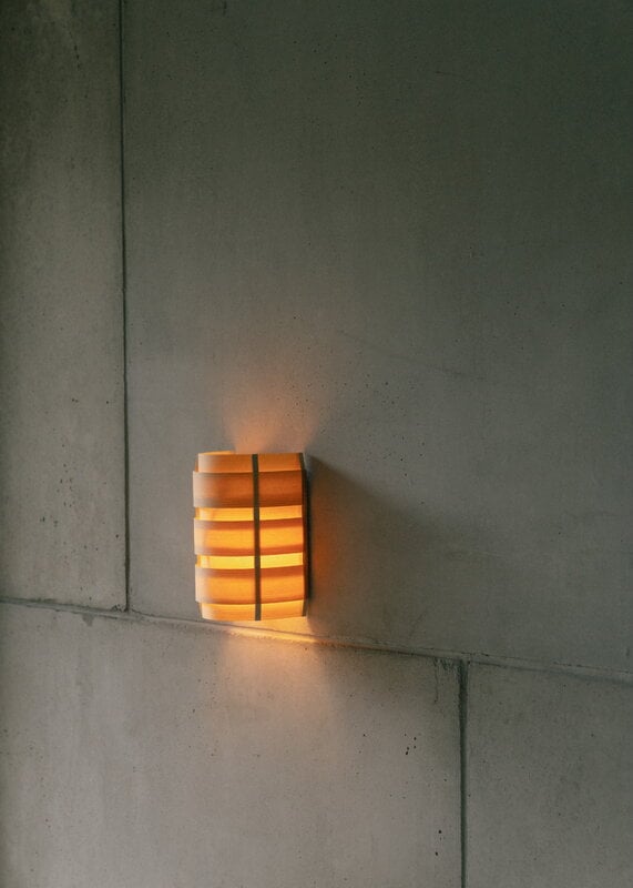 Vaarnii 1004 Hans wall light, pine, decoration image