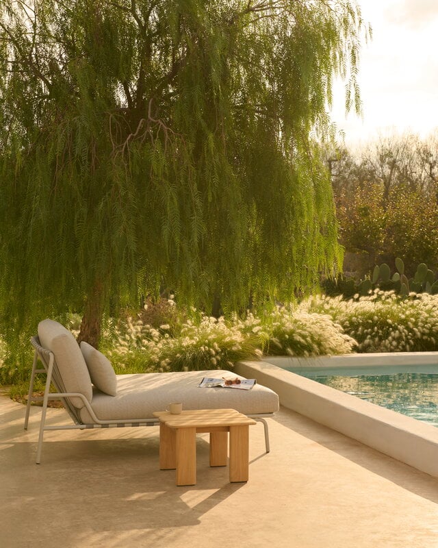 Muuto Settle Outdoor cushion, Laze 1 off-white, decoration image