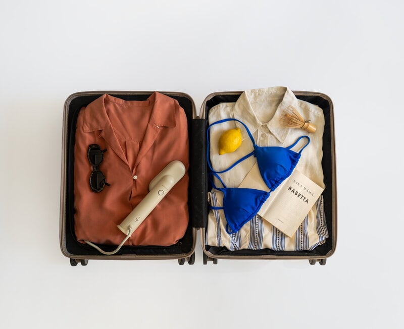 Steamery Cirrus Lite Travel steamer, sand, decoration image