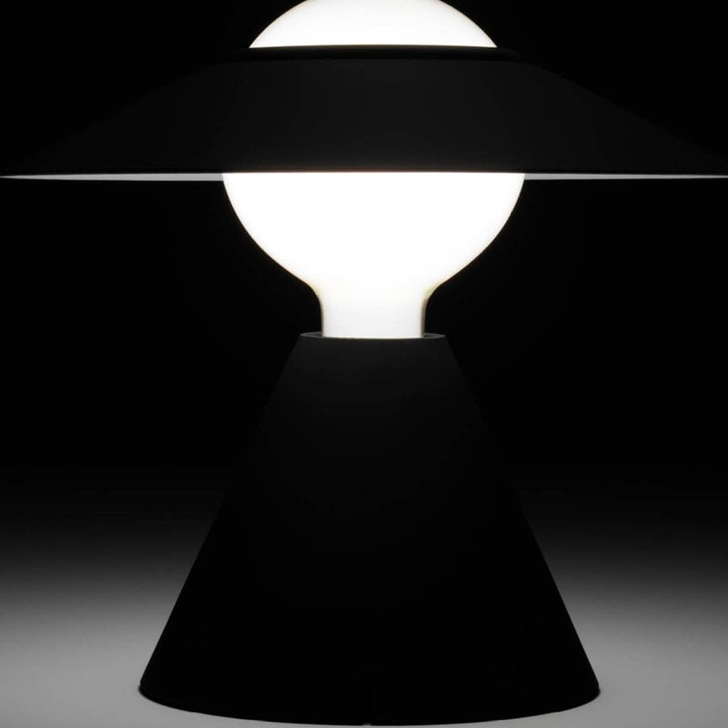 Stilnovo Fante table lamp, black - white, decoration image