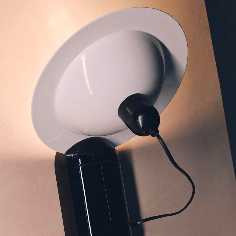 Stilnovo Lampiatta table/ wall lamp, polished black, decoration image