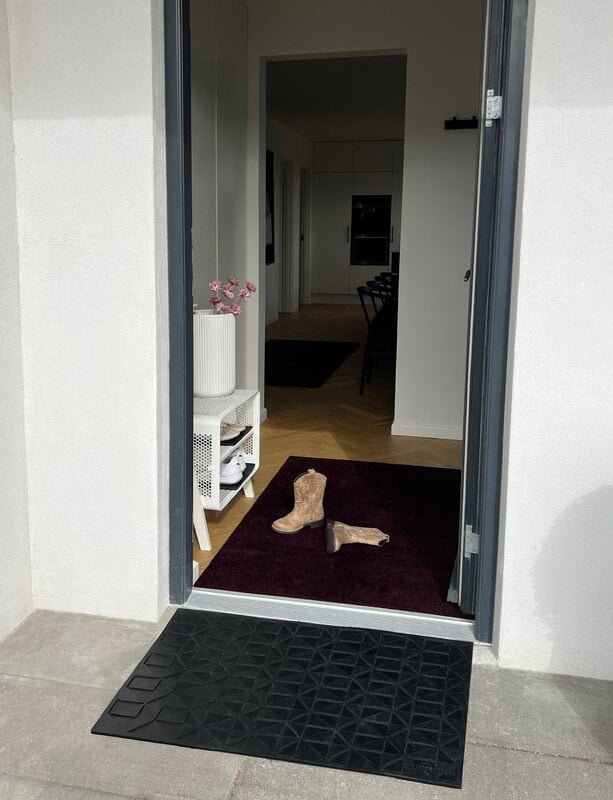 Tica Copenhagen Graphic doormat, 60 x 90 cm, black, decoration image