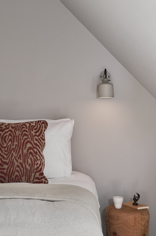 Vipp VIPP524 seinävalaisin, lämmin harmaa, näkymä 10