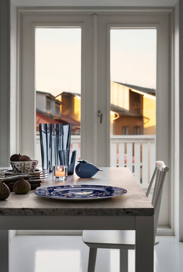 Diningroom Iittala Clear Blue White Glass Ceramic Kivi Aalto Collection Taika Kartio