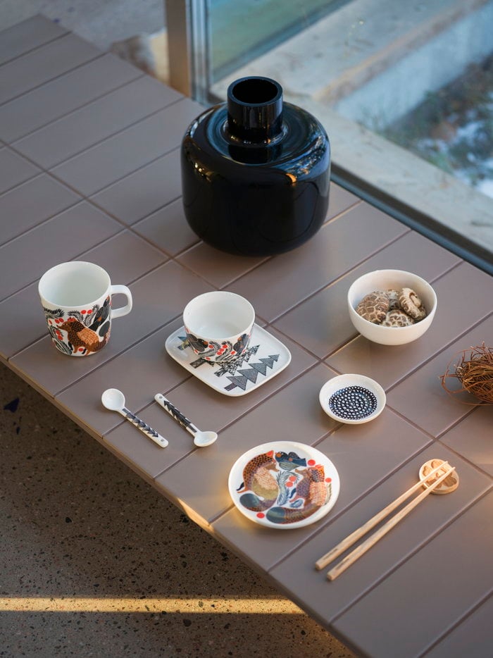 Tablesetting Holidays Marimekko Black Multi colour Nature Ceramic Glass Wood Oiva