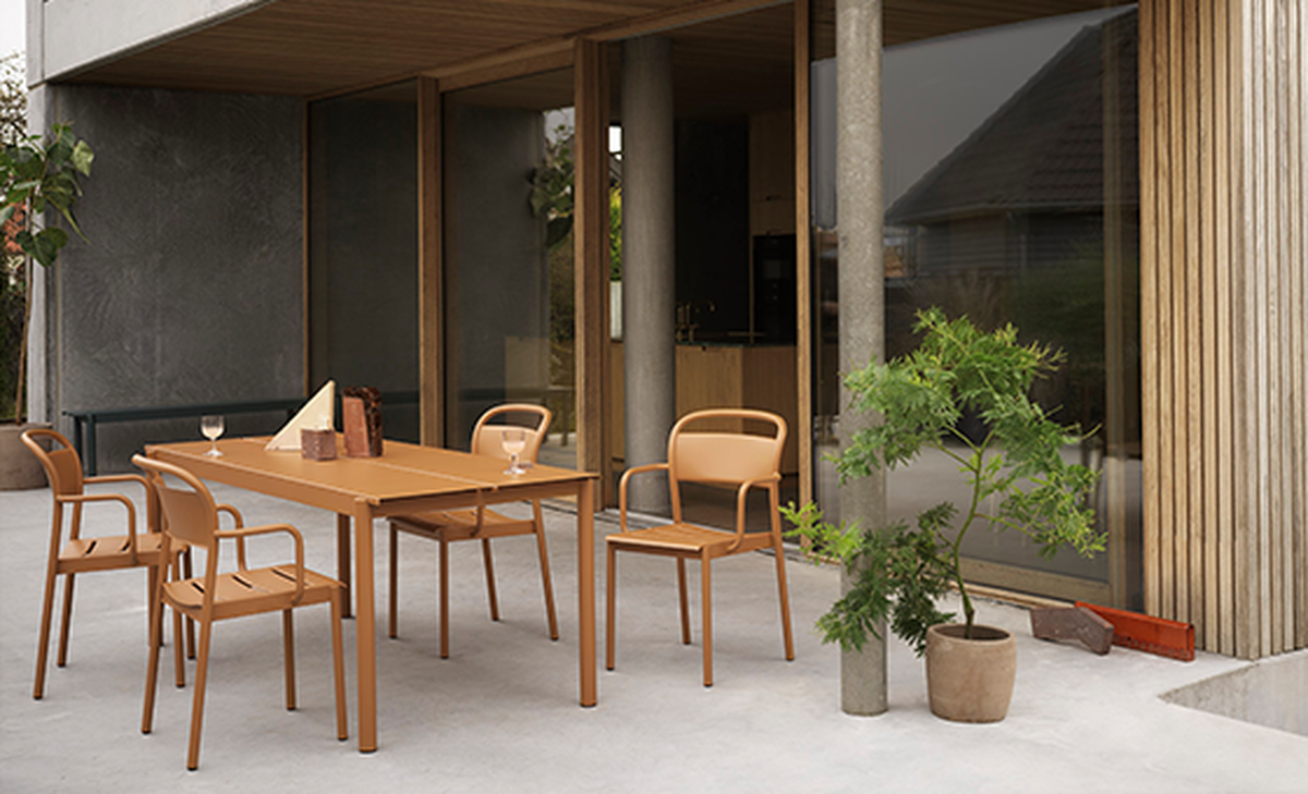 Linear Steel by Muuto