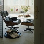 Vitra Eames Lounge Chair, nuove dimensioni, noce - pelle nera