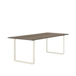 Muuto 70/70 Tisch, 225 x 90 cm, Eiche massiv geräuchert – Sandbeige