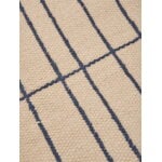 Ferm Living Sen Teppich, 140 x 200 cm, Pergament - Indigo, extrabild