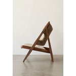Menu Knitting Chair, walnut - Sahara sheepskin