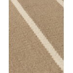 Ferm Living Calm Kelim matto, 80 x 200 cm, tumma hiekka - luonnonvalkoinen, tuotteen lisäkuva