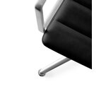 Vipp 452 Swivel tuoli, kiillotettu runko - musta nahka, jalkatallat, näkymä 5