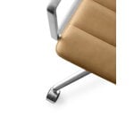 Vipp 452 Swivel tuoli, kiillotettu runko - camel nahka, pyörät, näkymä 7
