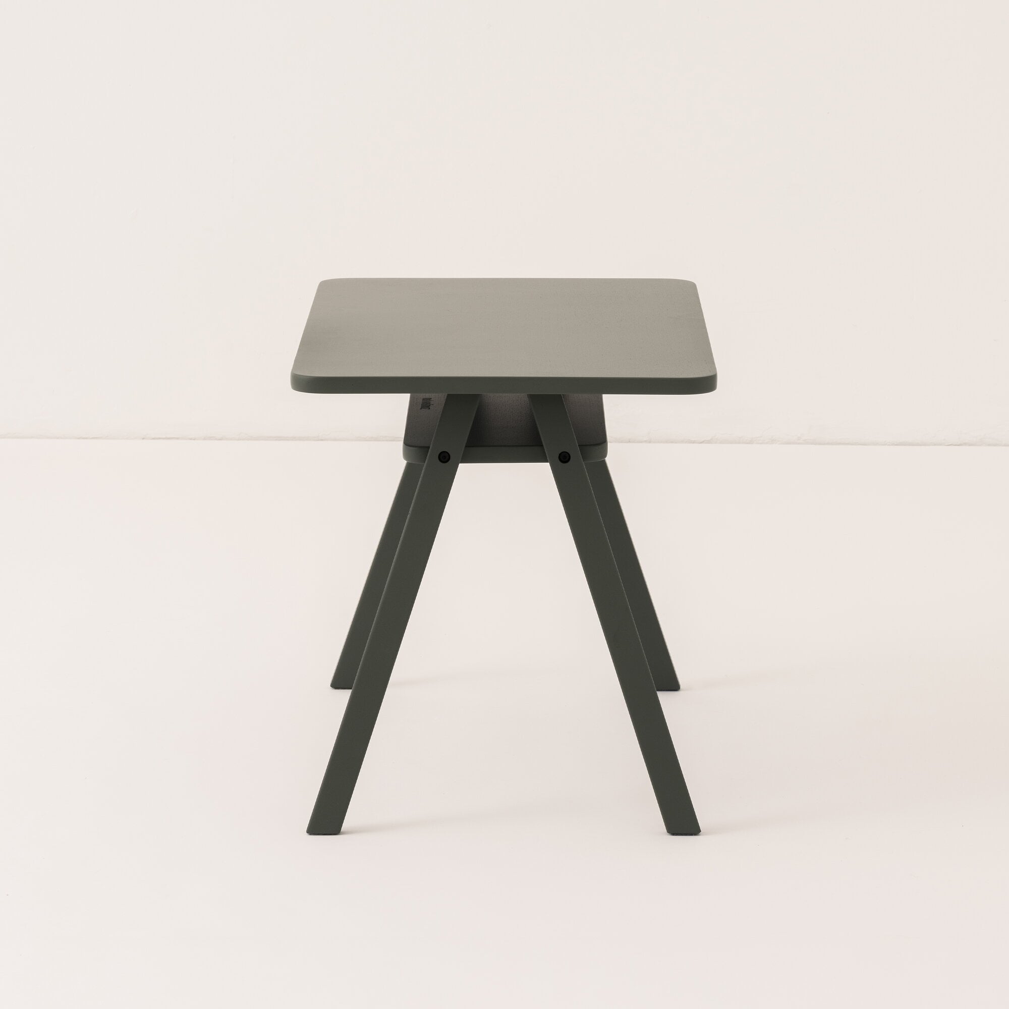 Children Table Green Nobodinoz Growing Green kids' table, deep green | Finnish Design Shop NL