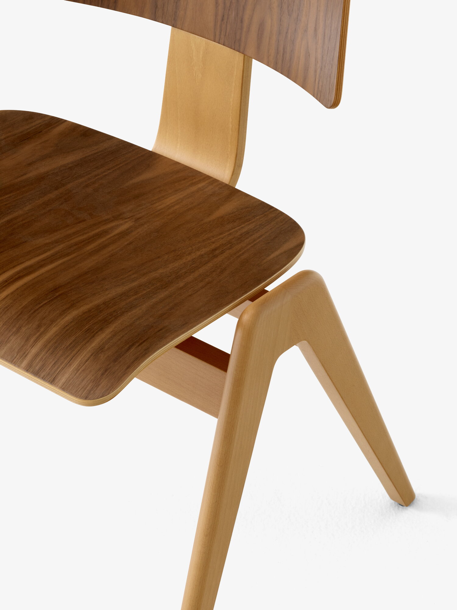 &Tradition Daystak RD1 side chair, beech - walnut | Finnish Design