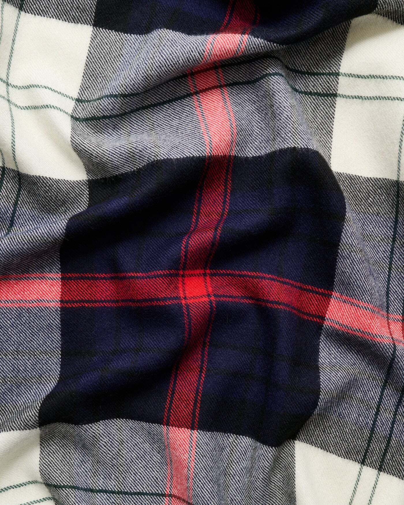 Magniberg Queen viltti, 150 x 250 cm, Hurtigruten navy | Finnish Design ...