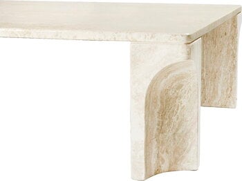 GUBI Tavolino da salotto Doric, 140 x 80 cm, travertino bianco neutro