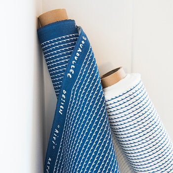 Artek Tessuto in tela di cotone Rivi 150 x 300 cm, blu - bianco