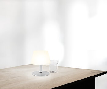 Eva Solo Lampada da tavolo per esterni SunLight, 16 cm, bianca