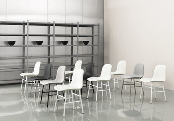 Normann Copenhagen Form Stuhl, schwarzer Stahl - Synergy 16