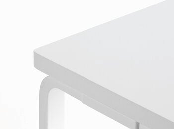 Artek Panca Aalto 153B, seduta monoblocco, bianca