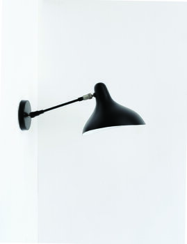 DCWéditions Mantis BS5 wall lamp with switch, black