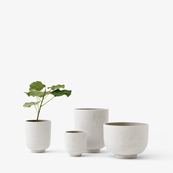 &Tradition Collect SC70 planter pot, 15 x 18 cm, milk