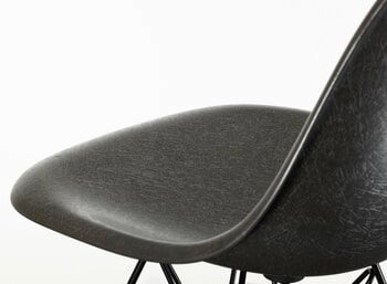 Vitra Eames DSR Fiberglass tuoli, elephant hide grey - musta