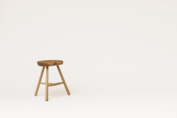 Form & Refine Tabouret Shoemaker Chair No. 49, chêne